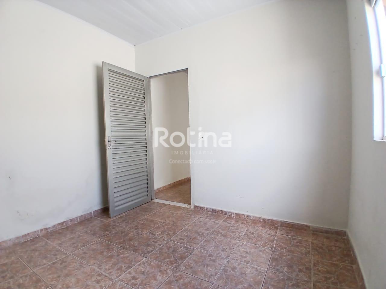 Casa para alugar, 2 quartos em Uberlândia no bairro Morumbi no valor de R$ 750,00 - Rotina Imobiliária: 