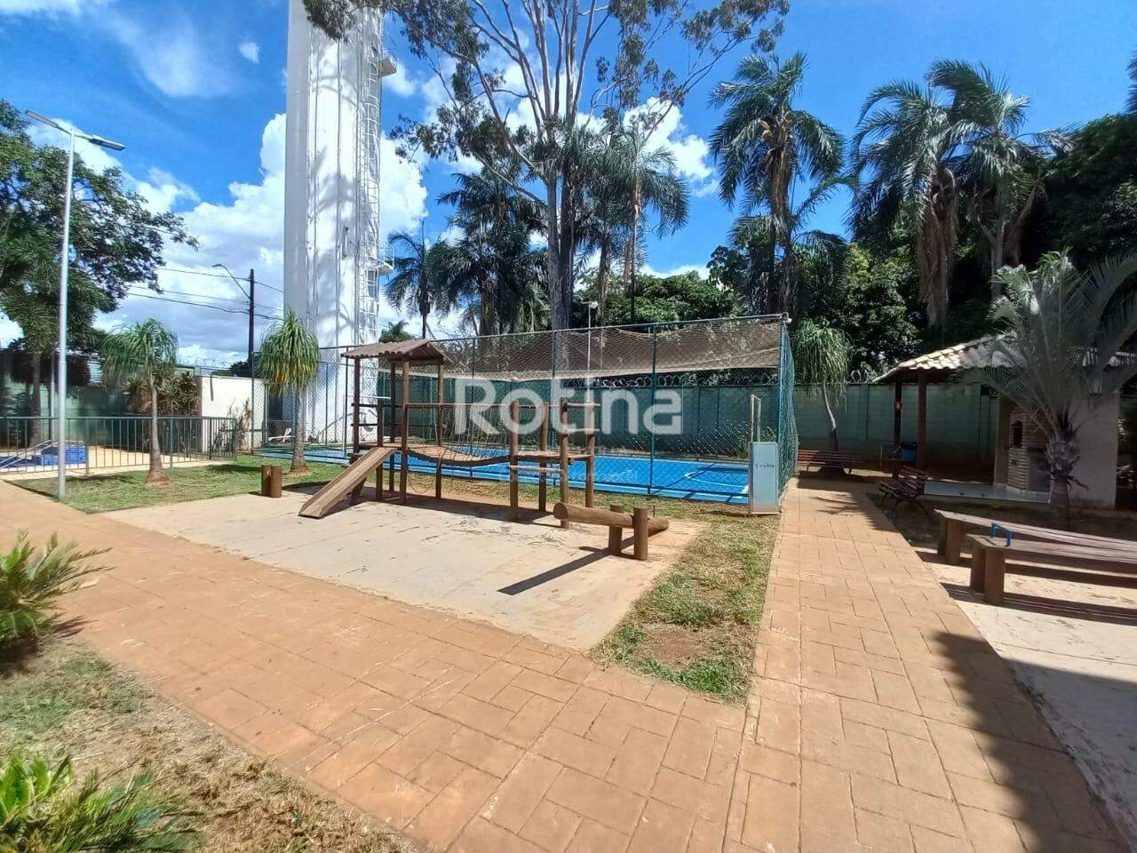 Apartamento para alugar, 2 quartos em Uberlândia no bairro Chacaras Tubalina e Quartel no valor de R$ 1.400,00 - Rotina Imobiliária: 