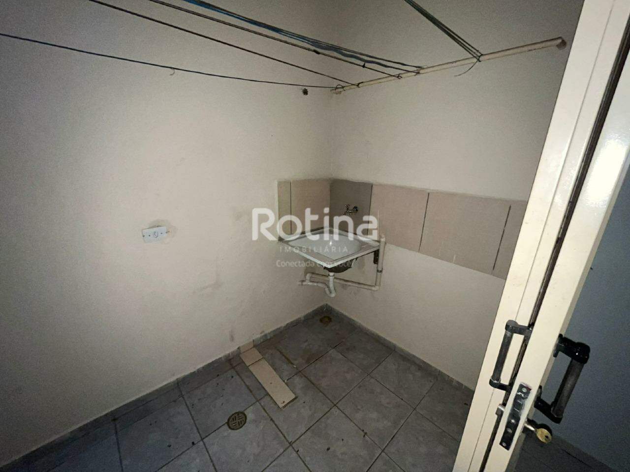 Kitnet para alugar, 1 quarto em Uberlândia no bairro Tibery no valor de R$ 950,00 - Rotina Imobiliária: 