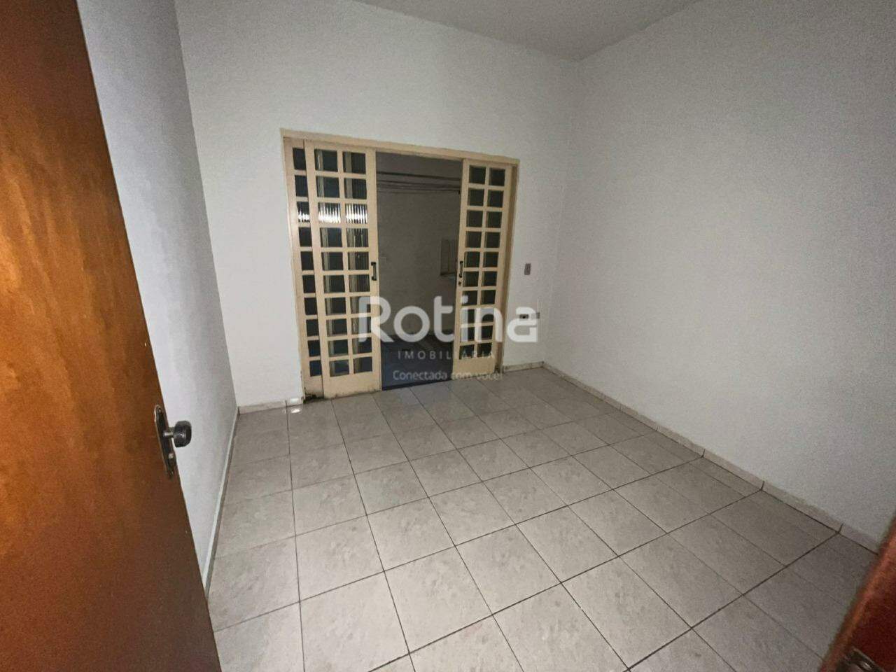 Kitnet para alugar, 1 quarto em Uberlândia no bairro Tibery no valor de R$ 950,00 - Rotina Imobiliária: 