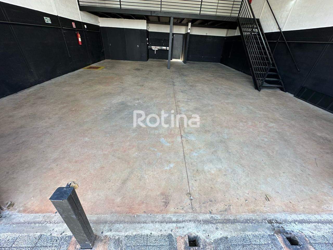 Galpão para alugar, em Uberlândia no bairro Pampulha no valor de R$ 4.500,00 - Rotina Imobiliária: 