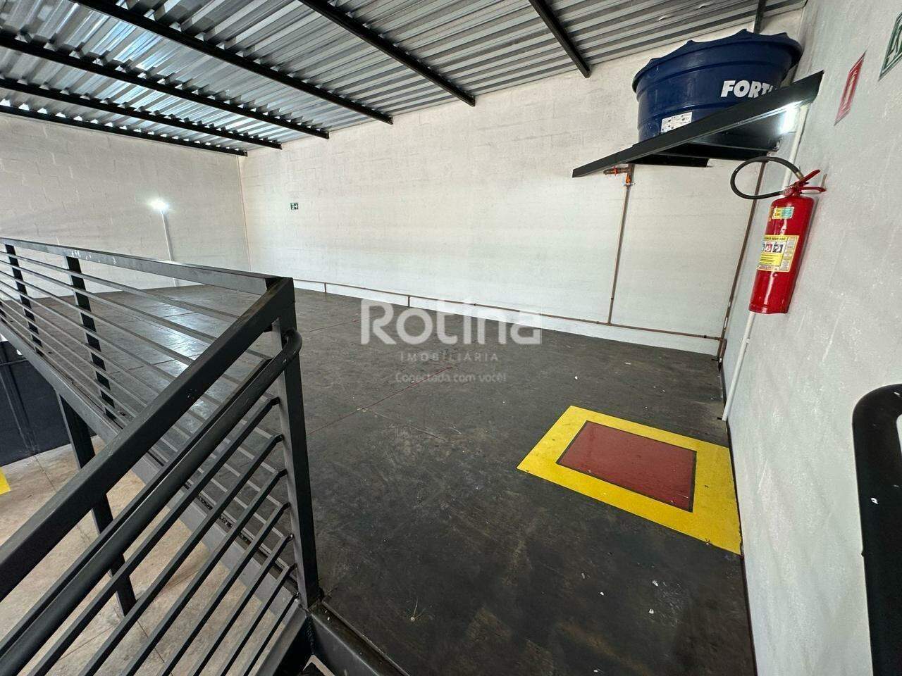 Galpão para alugar, em Uberlândia no bairro Pampulha no valor de R$ 4.500,00 - Rotina Imobiliária: 
