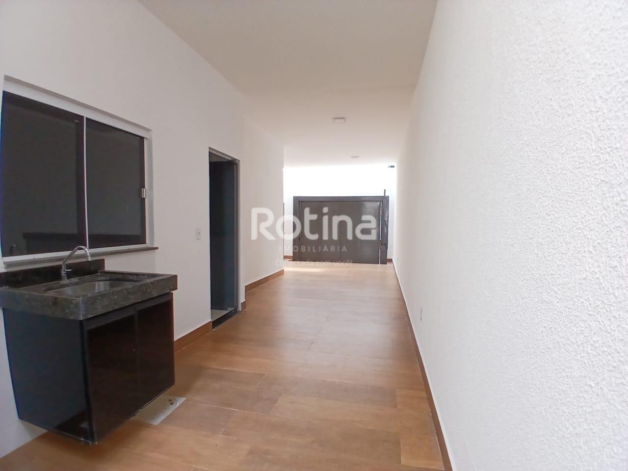 Casa para alugar, 3 quartos em Uberlândia no bairro Novo Mundo no valor de R$ 3.000,00 - Rotina Imobiliária: 