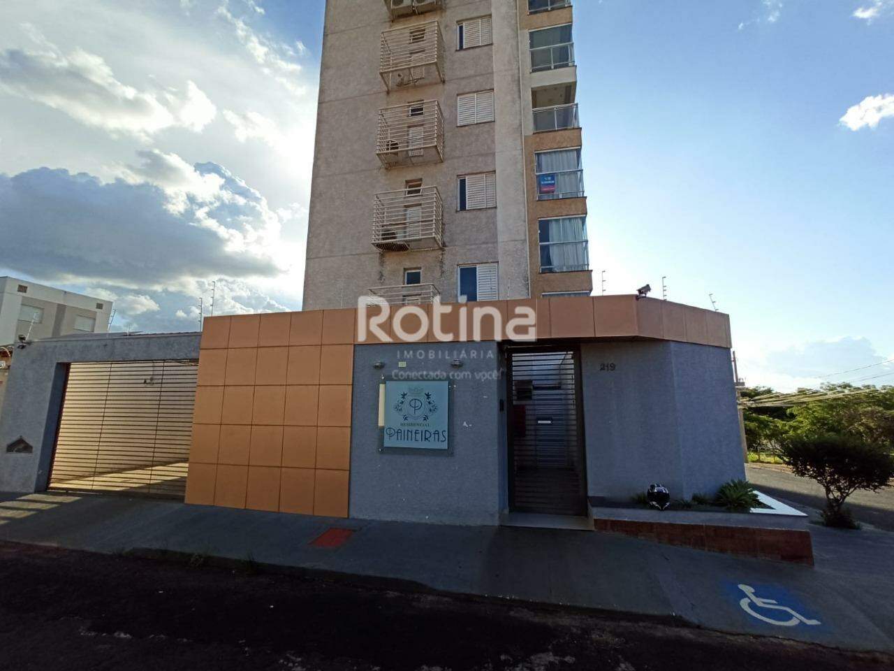 Apartamento para alugar, 2 quartos em Uberlândia no bairro Aclimação no valor de R$ 2.500,00 - Rotina Imobiliária: 