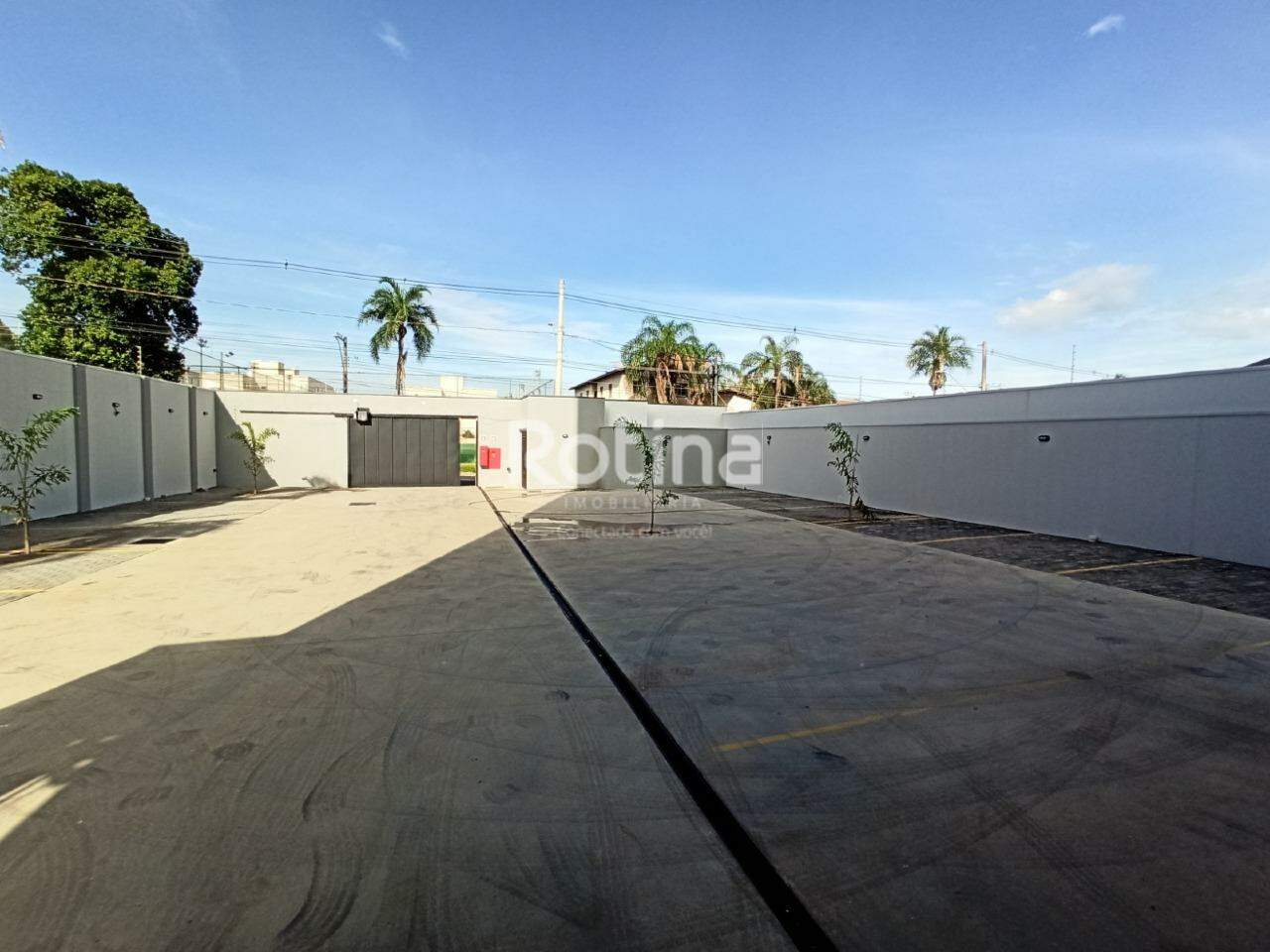 Apartamento para alugar, 3 quartos em Uberlândia no bairro Chacaras Tubalina e Quartel no valor de R$ 2.550,00 - Rotina Imobiliária: 