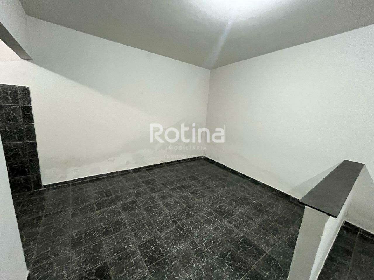 Casa para alugar, 2 quartos em Uberlândia no bairro Jardim Patrícia no valor de R$ 1.300,00 - Rotina Imobiliária: 