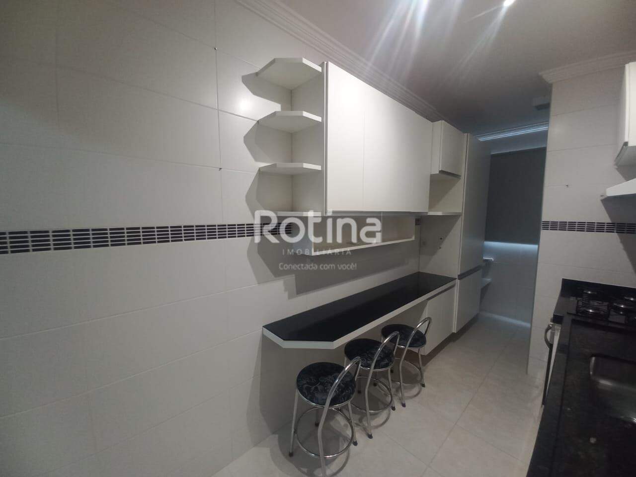 Apartamento para alugar, 3 quartos em Uberlândia no bairro Brasil no valor de R$ 3.100,00 - Rotina Imobiliária: 