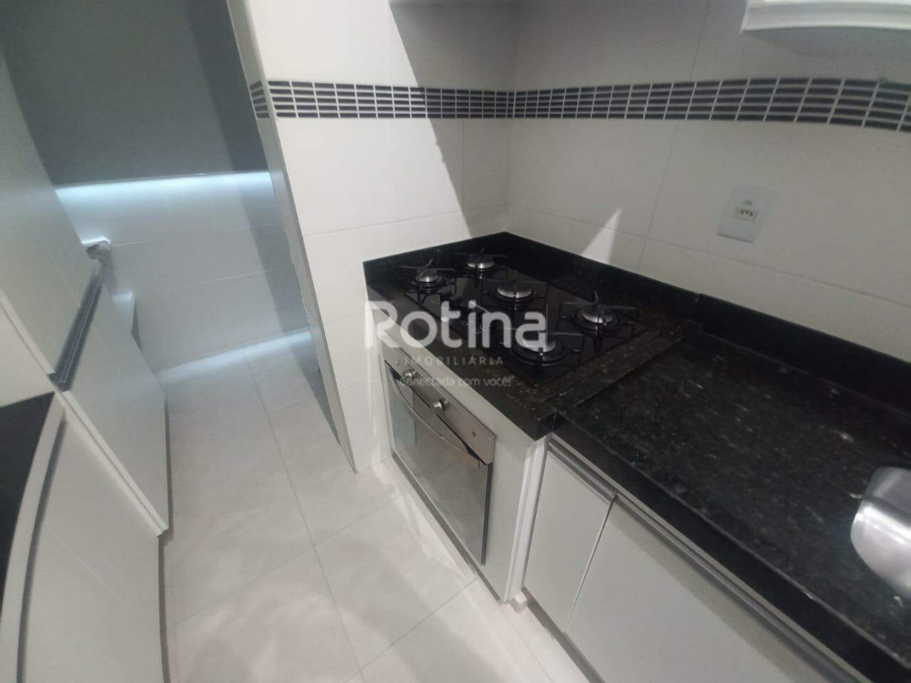 Apartamento para alugar, 3 quartos em Uberlândia no bairro Brasil no valor de R$ 3.100,00 - Rotina Imobiliária: 