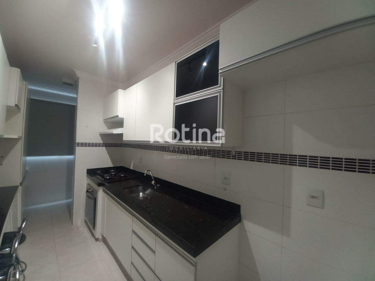 Apartamento para alugar, 3 quartos em Uberlândia no bairro Brasil no valor de R$ 3.100,00 - Rotina Imobiliária: 