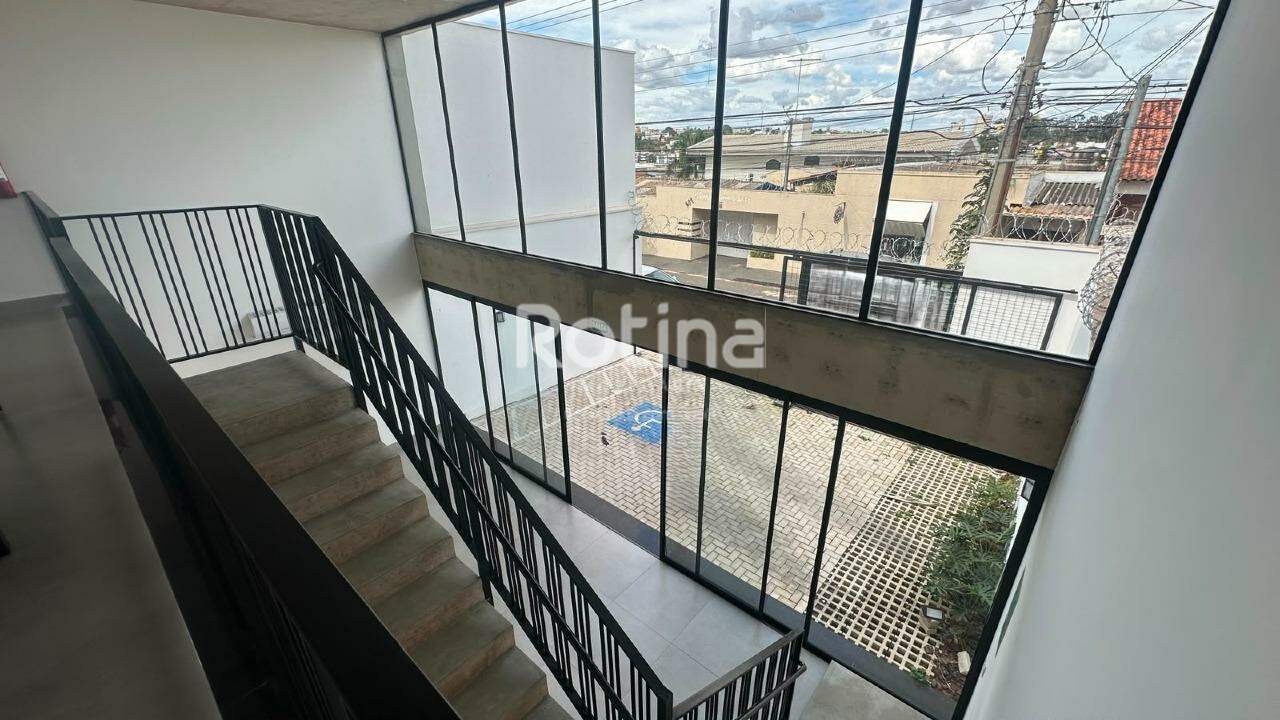 Loja para alugar, em Uberlândia no bairro Lídice no valor de R$ 6.000,00 - Rotina Imobiliária: 