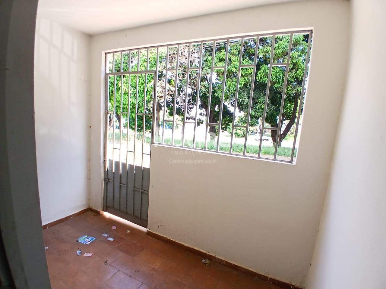 Casa para alugar, 2 quartos em Uberlândia no bairro Cruzeiro do Sul no valor de R$ 1.000,00 - Rotina Imobiliária: 