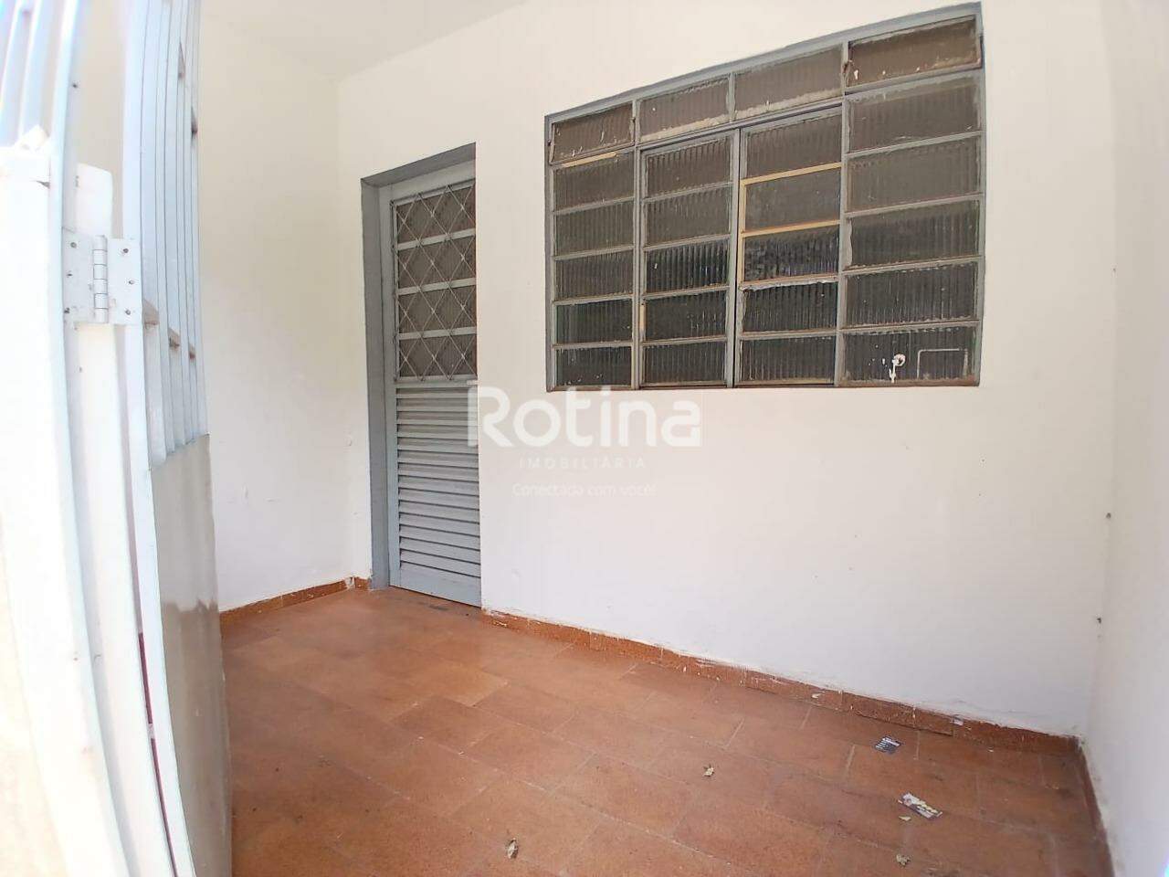 Casa para alugar, 2 quartos em Uberlândia no bairro Cruzeiro do Sul no valor de R$ 1.000,00 - Rotina Imobiliária: 