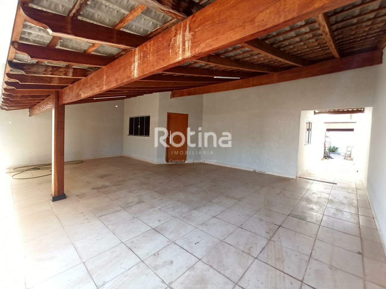 Casa para alugar, 2 quartos em Uberlândia no bairro Jardim Europa no valor de R$ 3.300,00 - Rotina Imobiliária: 