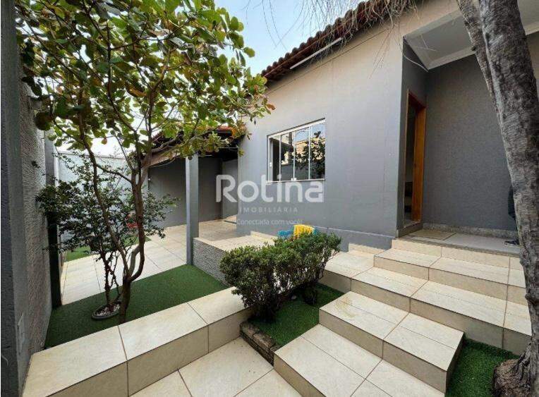 Casa à venda, 3 quartos em Uberlândia no bairro Tabajaras no valor de R$ 900.000,00 - Rotina Imobiliária: 