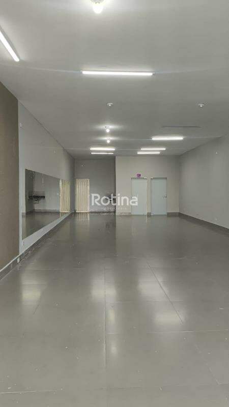 Loja para alugar, em Uberlândia no bairro Aclimação no valor de R$ 2.500,00 - Rotina Imobiliária: 