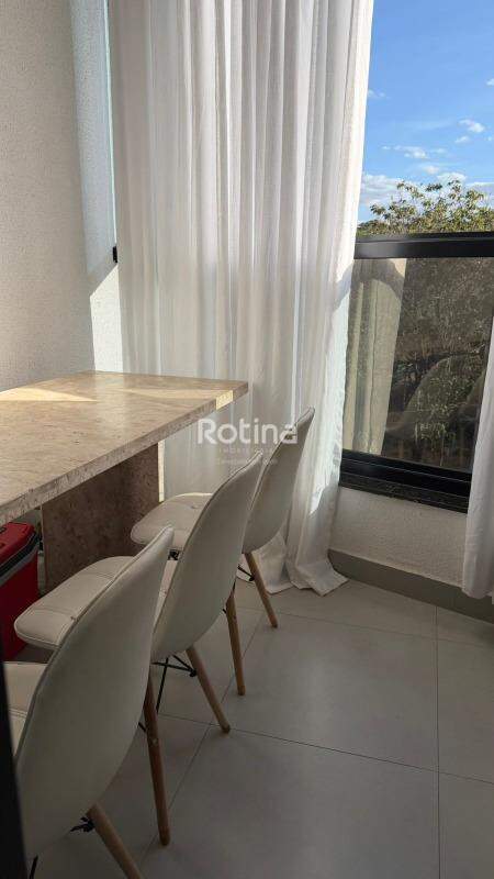Apartamento para alugar, 2 quartos em Uberlândia no bairro Daniel Fonseca no valor de R$ 2.300,00 - Rotina Imobiliária: 