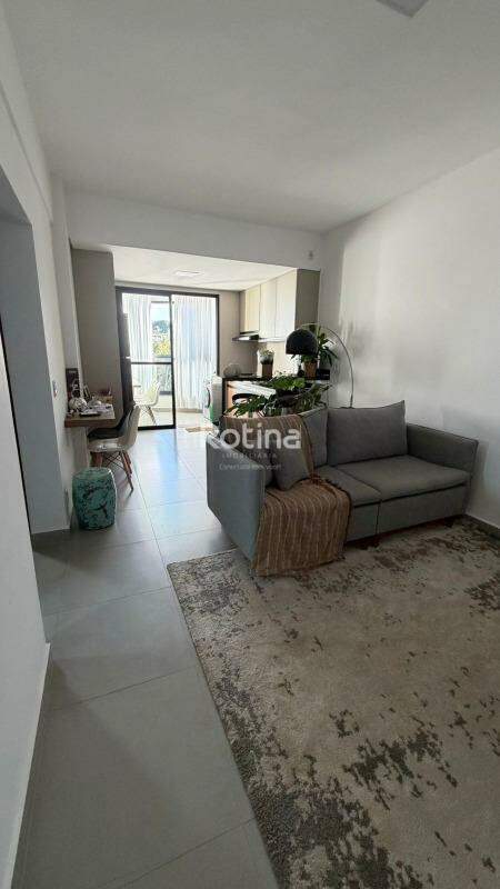 Apartamento para alugar, 2 quartos em Uberlândia no bairro Daniel Fonseca no valor de R$ 2.300,00 - Rotina Imobiliária: 