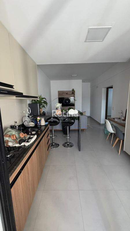 Apartamento para alugar, 2 quartos em Uberlândia no bairro Daniel Fonseca no valor de R$ 2.300,00 - Rotina Imobiliária: 