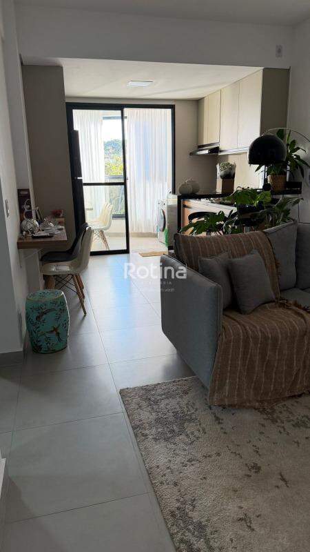 Apartamento para alugar, 2 quartos em Uberlândia no bairro Daniel Fonseca no valor de R$ 2.300,00 - Rotina Imobiliária: 