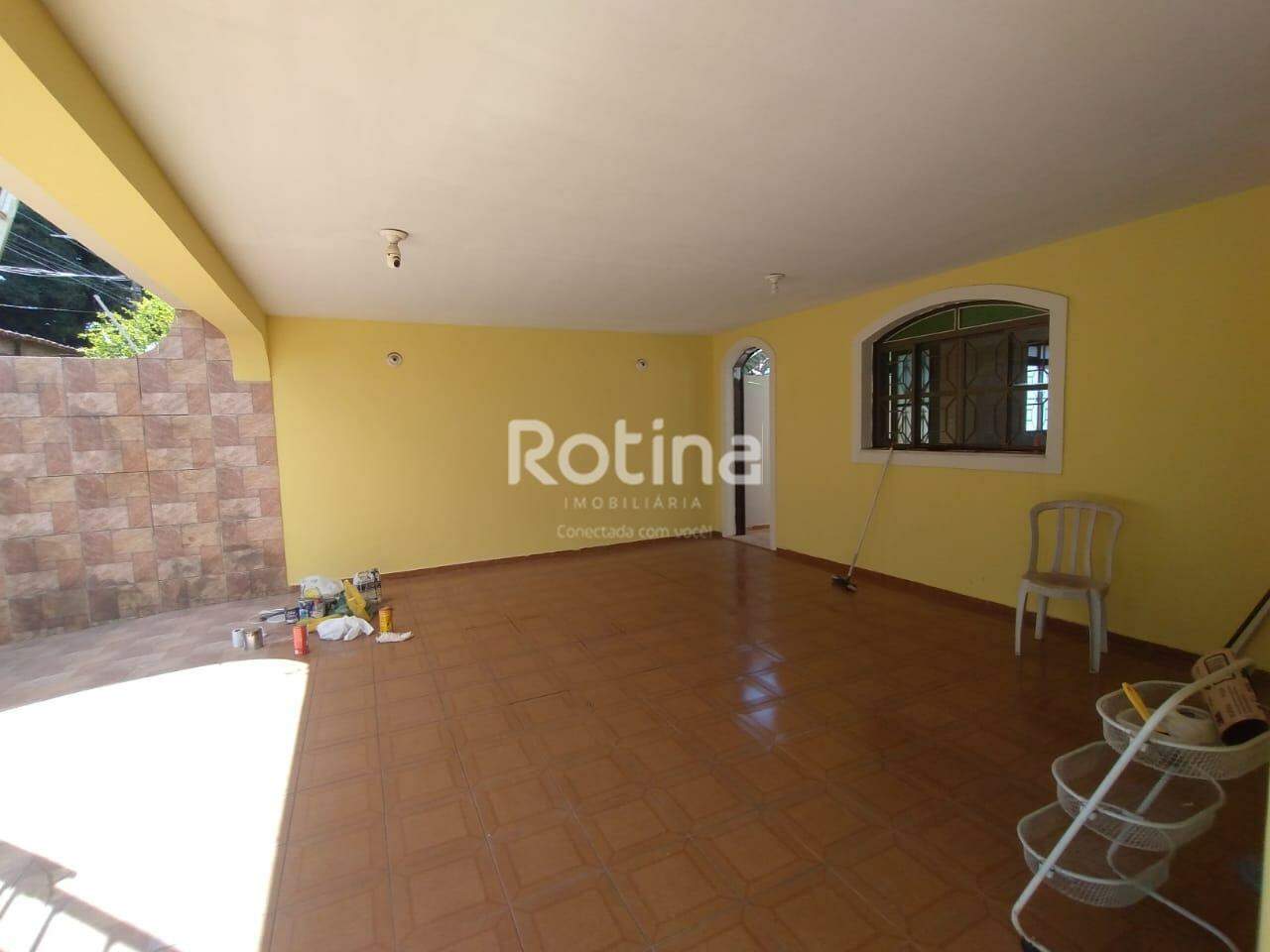 Casa para alugar, 5 quartos em Uberlândia no bairro Brasil no valor de R$ 6.000,00 - Rotina Imobiliária: 