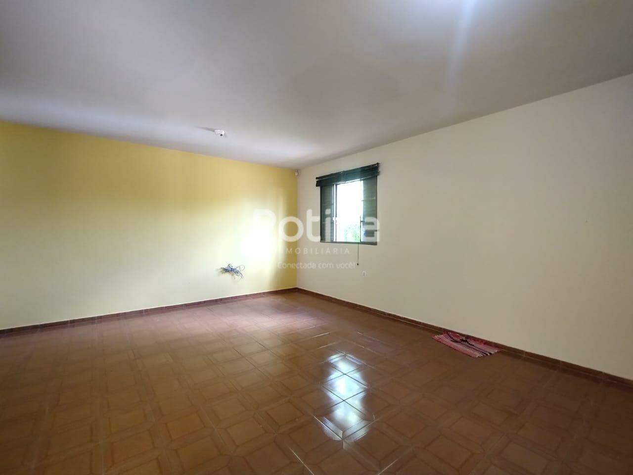 Casa para alugar, 5 quartos em Uberlândia no bairro Brasil no valor de R$ 6.000,00 - Rotina Imobiliária: 