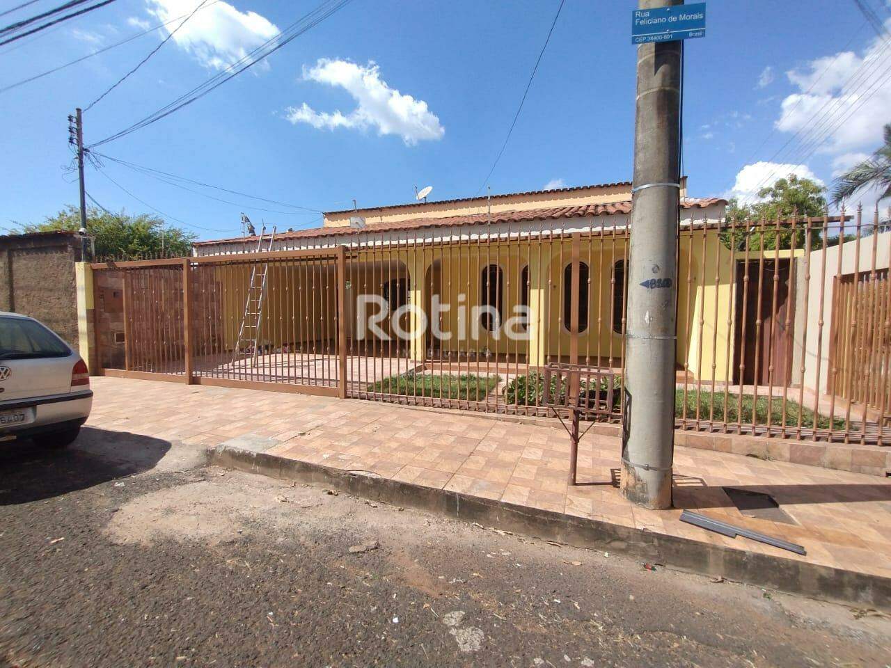 Casa para alugar, 5 quartos em Uberlândia no bairro Brasil no valor de R$ 6.000,00 - Rotina Imobiliária: 