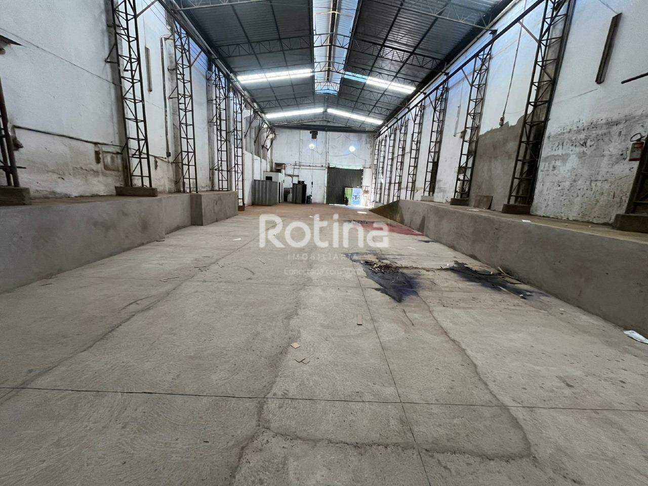 Galpão para alugar, em Uberlândia no bairro Tibery no valor de R$ 6.500,00 - Rotina Imobiliária: 