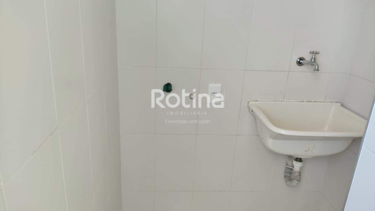 Apartamento para alugar, 2 quartos em Uberlândia no bairro Santa Mônica no valor de R$ 2.200,00 - Rotina Imobiliária: 