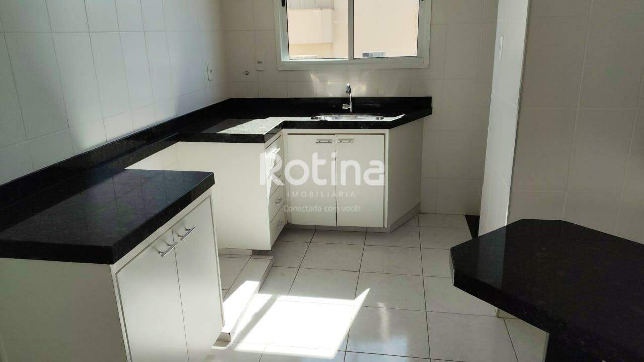 Apartamento para alugar, 2 quartos em Uberlândia no bairro Santa Mônica no valor de R$ 2.200,00 - Rotina Imobiliária: 