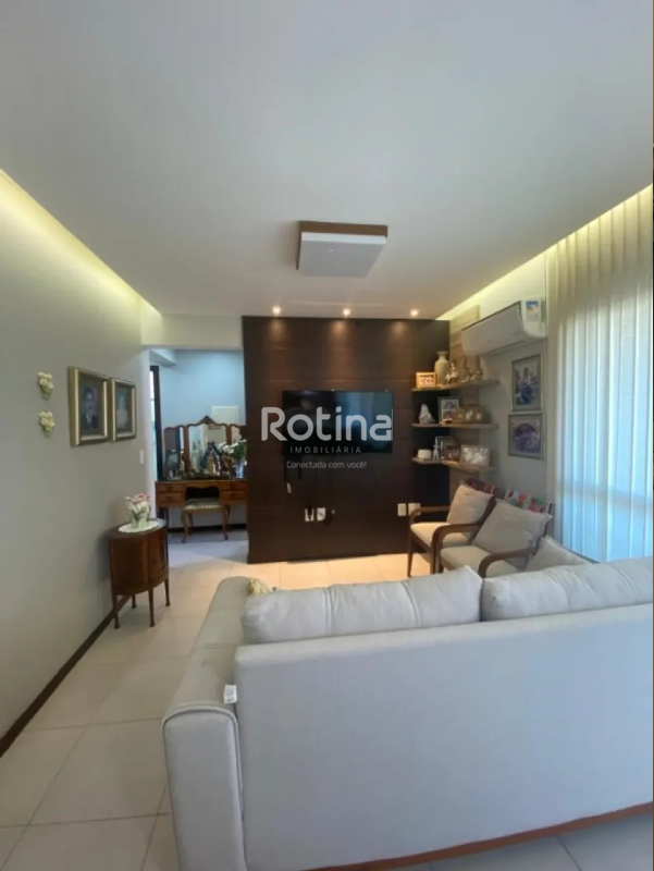 Apartamento para alugar, 3 quartos em Uberlândia no bairro Santa Mônica no valor de R$ 4.800,00 - Rotina Imobiliária: 