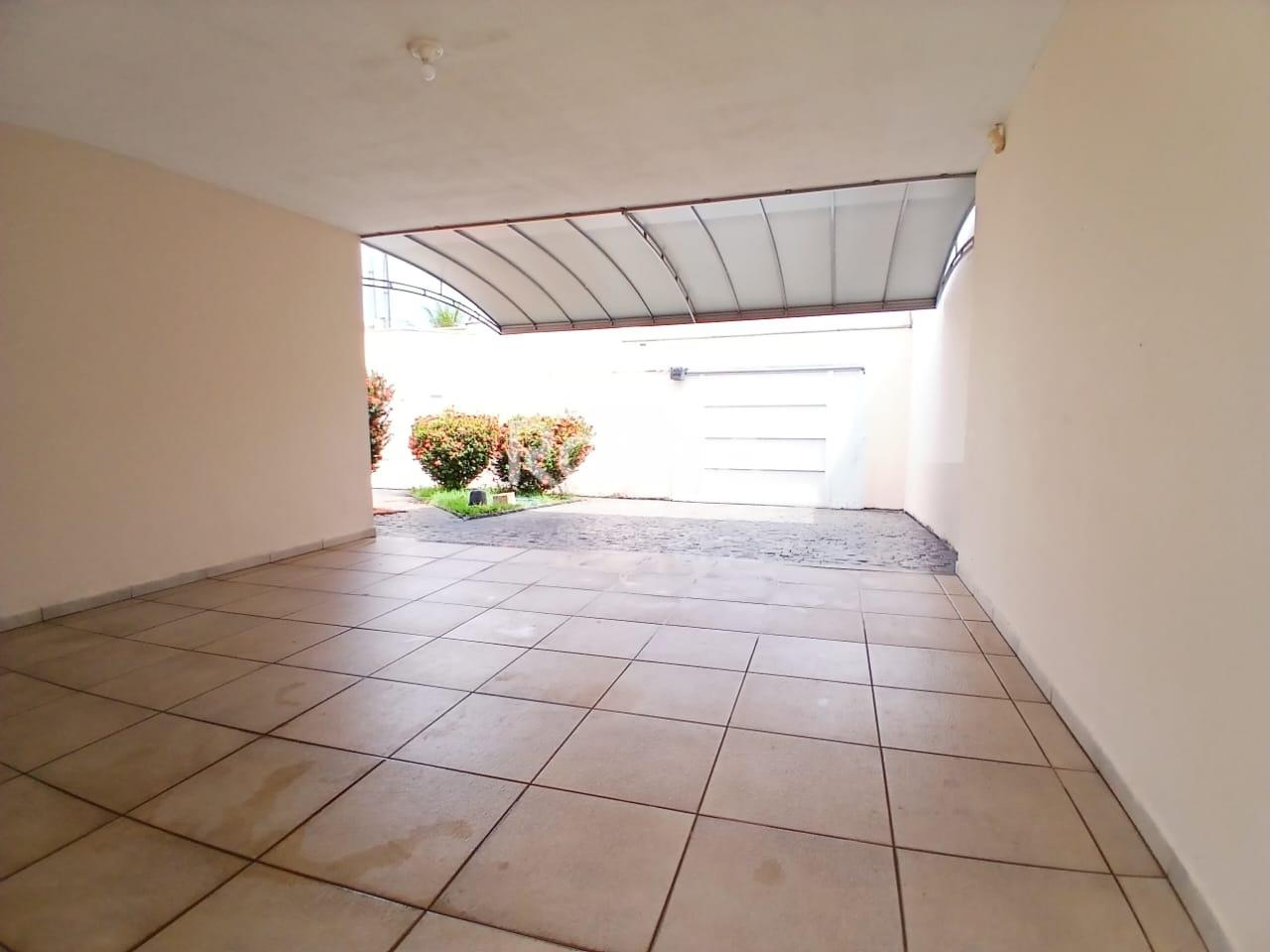 Casa para alugar, 3 quartos em Uberlândia no bairro Presidente Roosevelt no valor de R$ 3.500,00 - Rotina Imobiliária: 