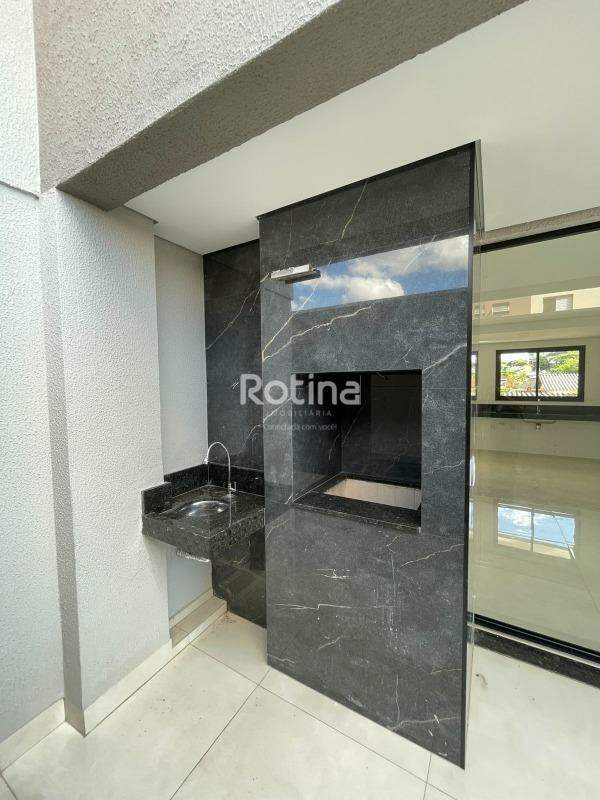 Apartamento à venda, 3 quartos em Uberlândia no bairro Santa Mônica no valor de R$ 660.000,00 - Rotina Imobiliária: 