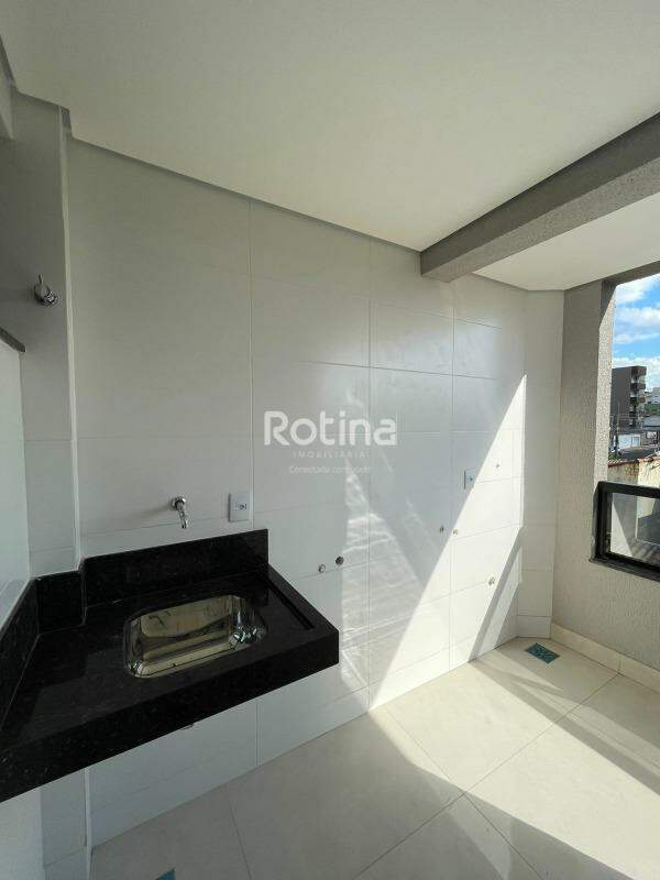 Apartamento à venda, 3 quartos em Uberlândia no bairro Santa Mônica no valor de R$ 630.000,00 - Rotina Imobiliária: 