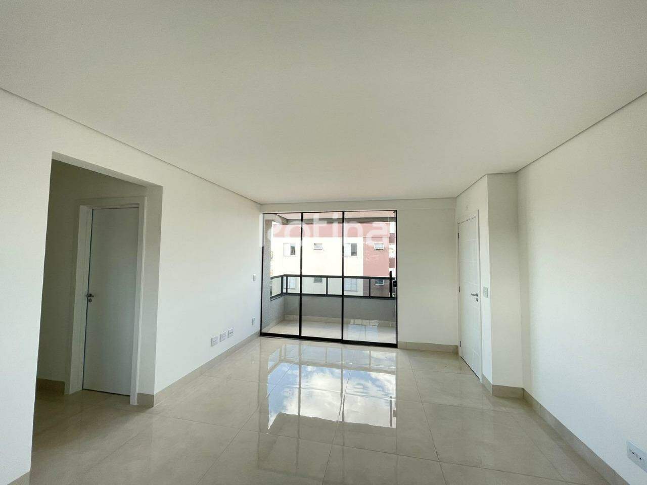Apartamento à venda, 3 quartos em Uberlândia no bairro Santa Mônica no valor de R$ 640.000,00 - Rotina Imobiliária: 