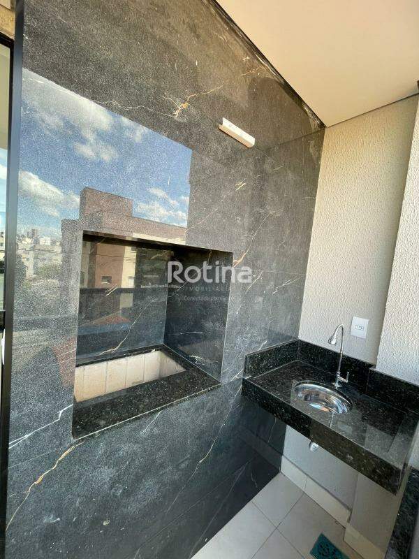 Apartamento à venda, 3 quartos em Uberlândia no bairro Santa Mônica no valor de R$ 630.000,00 - Rotina Imobiliária: 