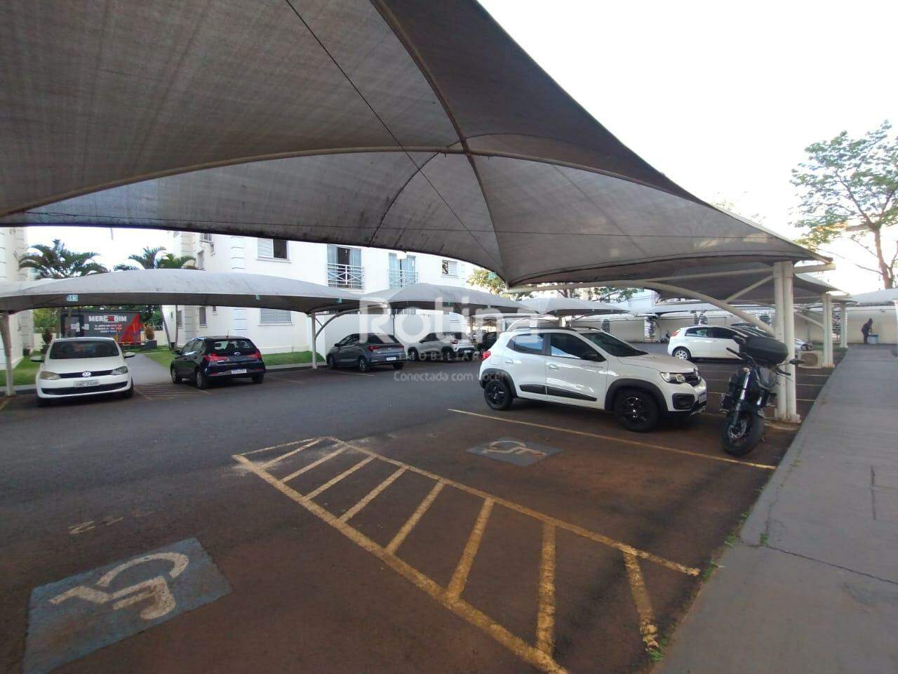 Apartamento para alugar, 2 quartos em Uberlândia no bairro Tubalina no valor de R$ 1.500,00 - Rotina Imobiliária: 