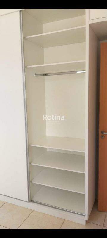 Apartamento à venda, 3 quartos em Uberlândia no bairro Patrimônio no valor de R$ 350.000,00 - Rotina Imobiliária: 
