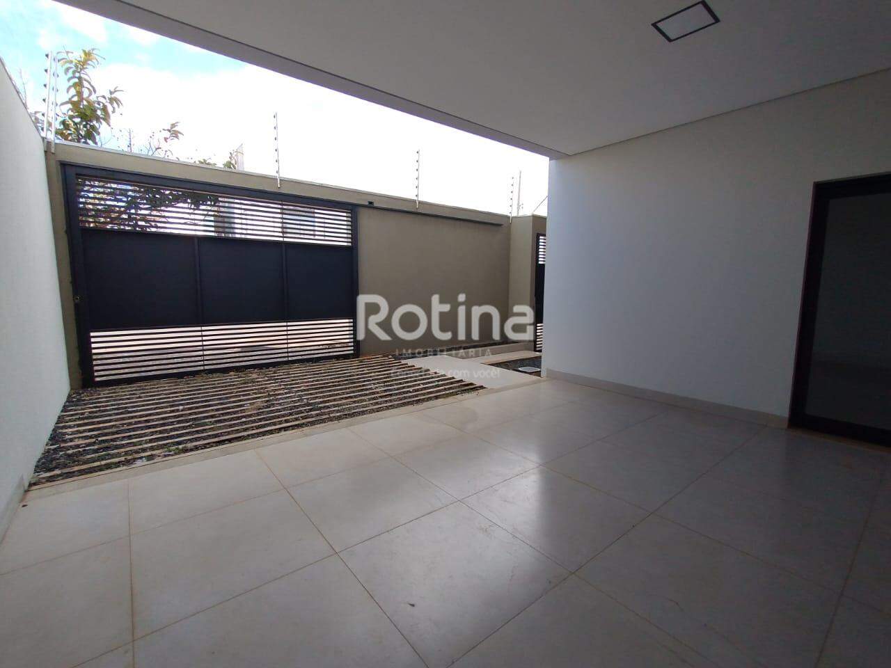 Casa para alugar, 3 quartos em Uberlândia no bairro Aclimação no valor de R$ 3.800,00 - Rotina Imobiliária: 