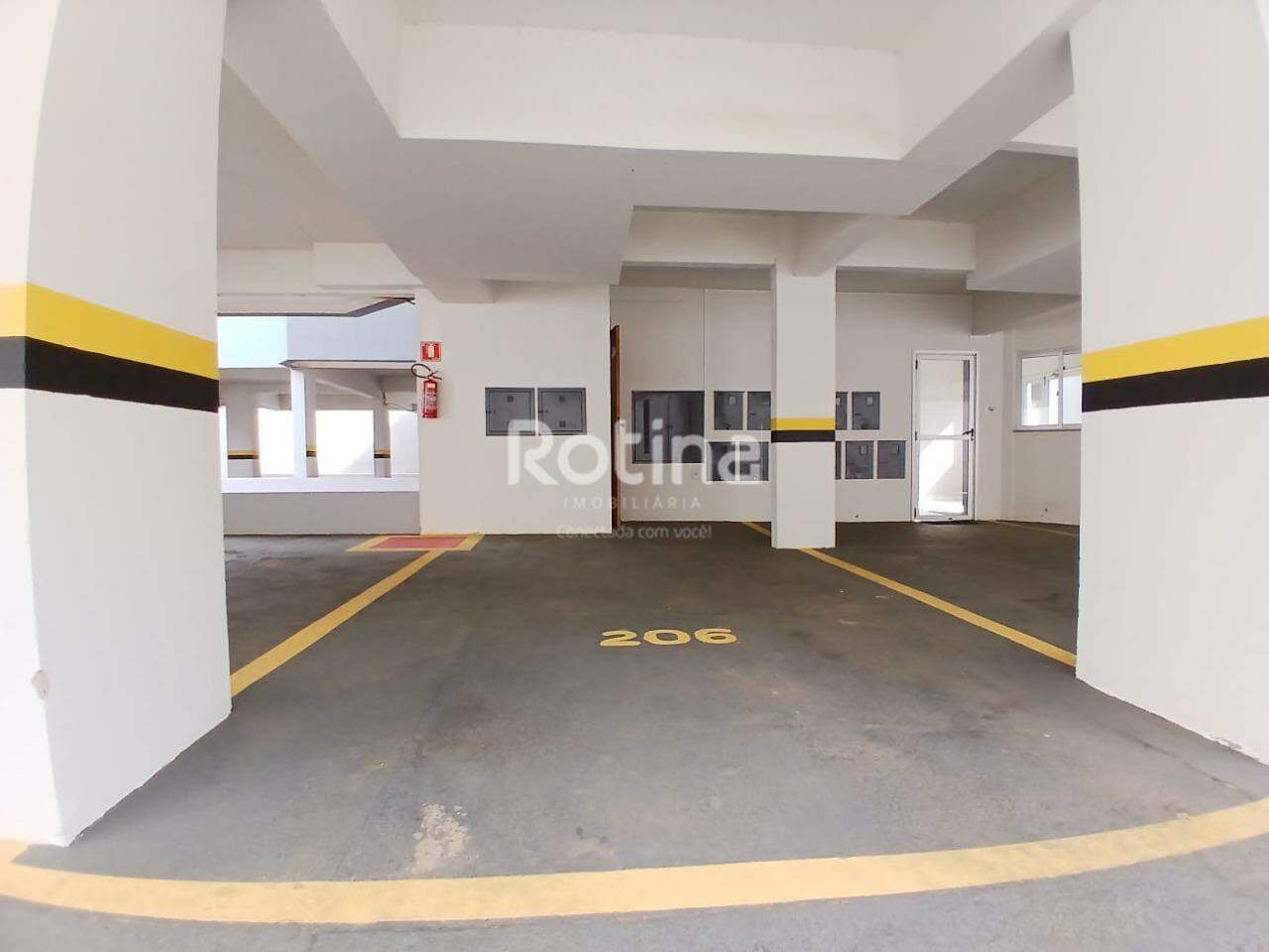 Apartamento para alugar, 2 quartos em Uberlândia no bairro Santa Mônica no valor de R$ 2.400,00 - Rotina Imobiliária: 