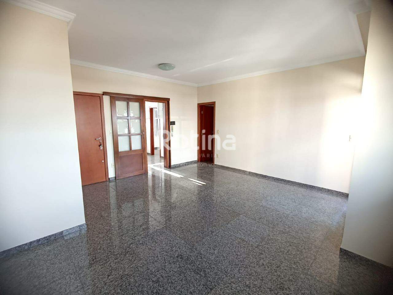 Apartamento à venda, 3 quartos em Uberlândia no bairro Martins no valor de R$ 530.000,00 - Rotina Imobiliária: 