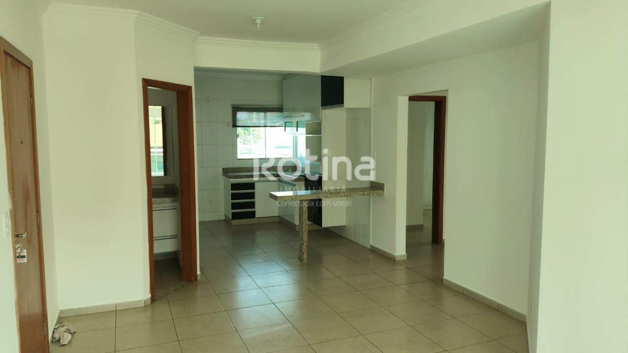 Apartamento para alugar, 3 quartos em Uberlândia no bairro Santa Mônica no valor de R$ 2.400,00 - Rotina Imobiliária: 