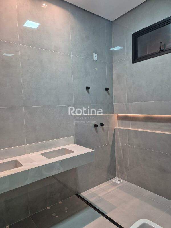 Casa à venda, 3 quartos em Uberlândia no bairro Cidade Jardim no valor de R$ 1.000.000,00 - Rotina Imobiliária: 