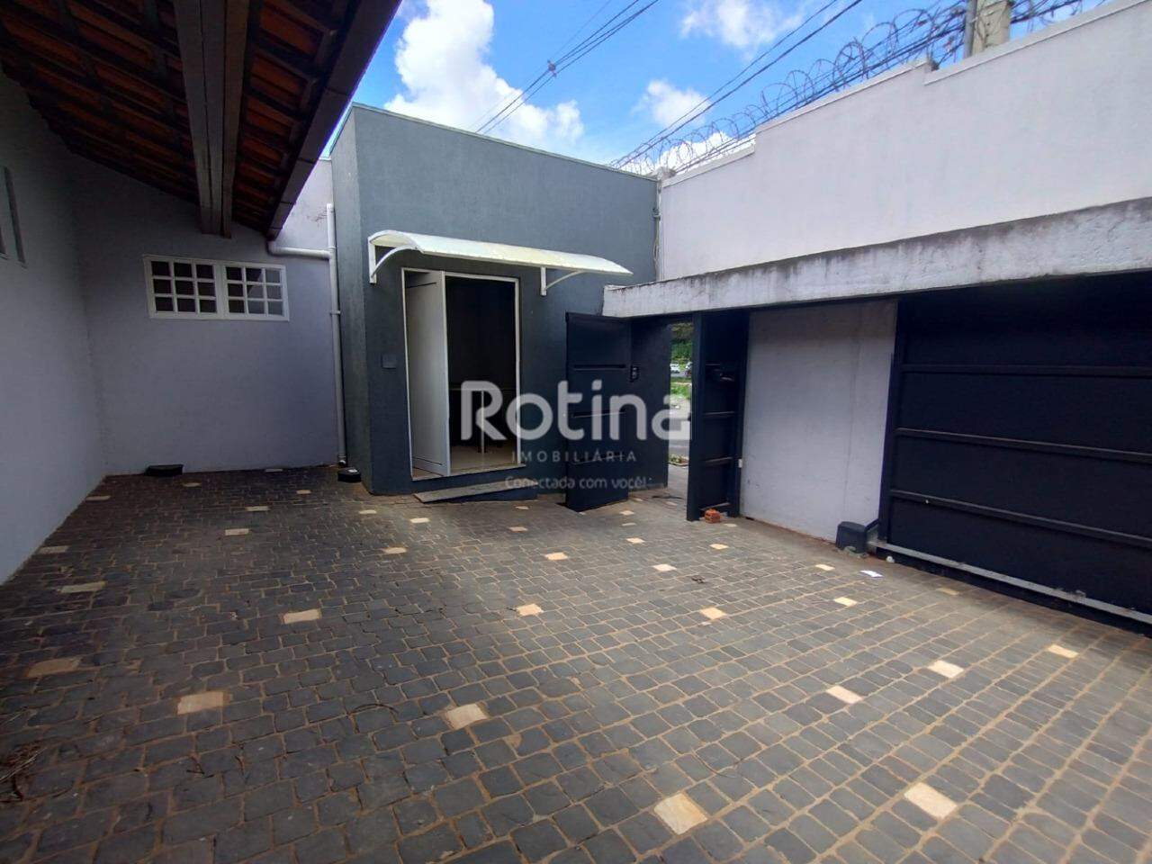 Casa para alugar, 4 quartos em Uberlândia no bairro Jardim Karaíba no valor de R$ 4.200,00 - Rotina Imobiliária: 