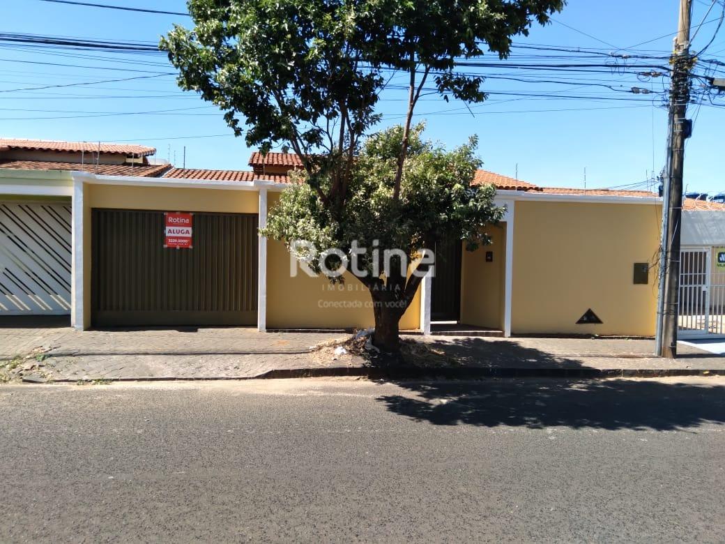 Casa para alugar, 3 quartos em Uberlândia no bairro Santa Mônica no valor de R$ 3.200,00 - Rotina Imobiliária: 