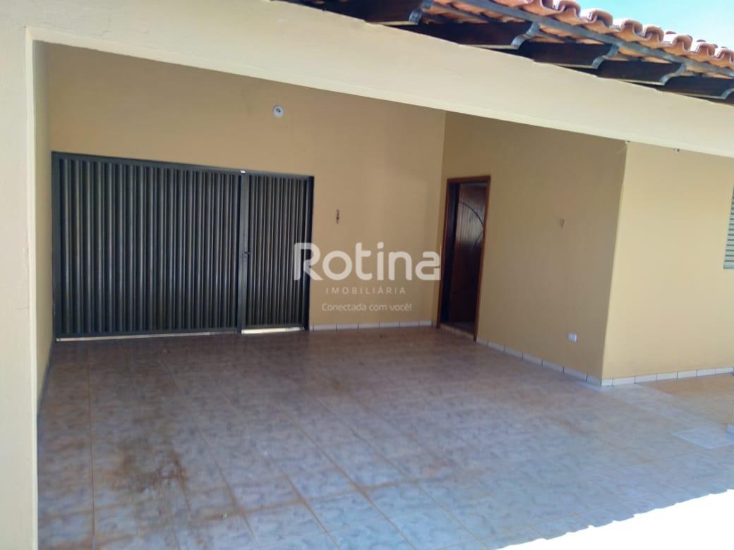 Casa para alugar, 3 quartos em Uberlândia no bairro Santa Mônica no valor de R$ 3.200,00 - Rotina Imobiliária: 