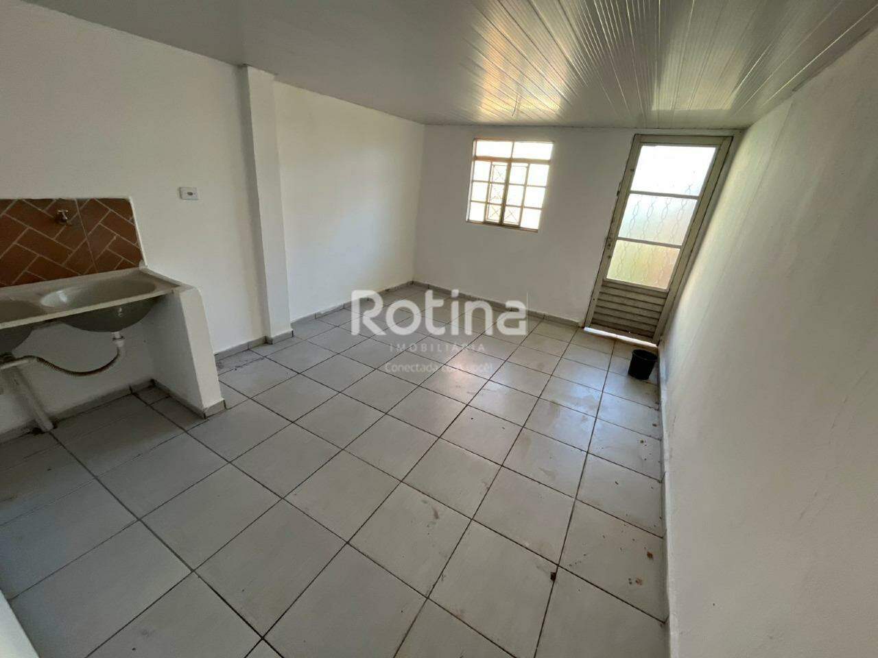 Loja para alugar, em Uberlândia no bairro Tibery no valor de R$ 2.000,00 - Rotina Imobiliária: 