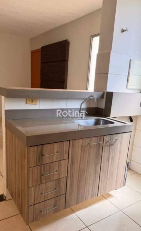 Apartamento para alugar, 2 quartos em Uberlândia no bairro Gávea no valor de R$ 2.000,00 - Rotina Imobiliária: 