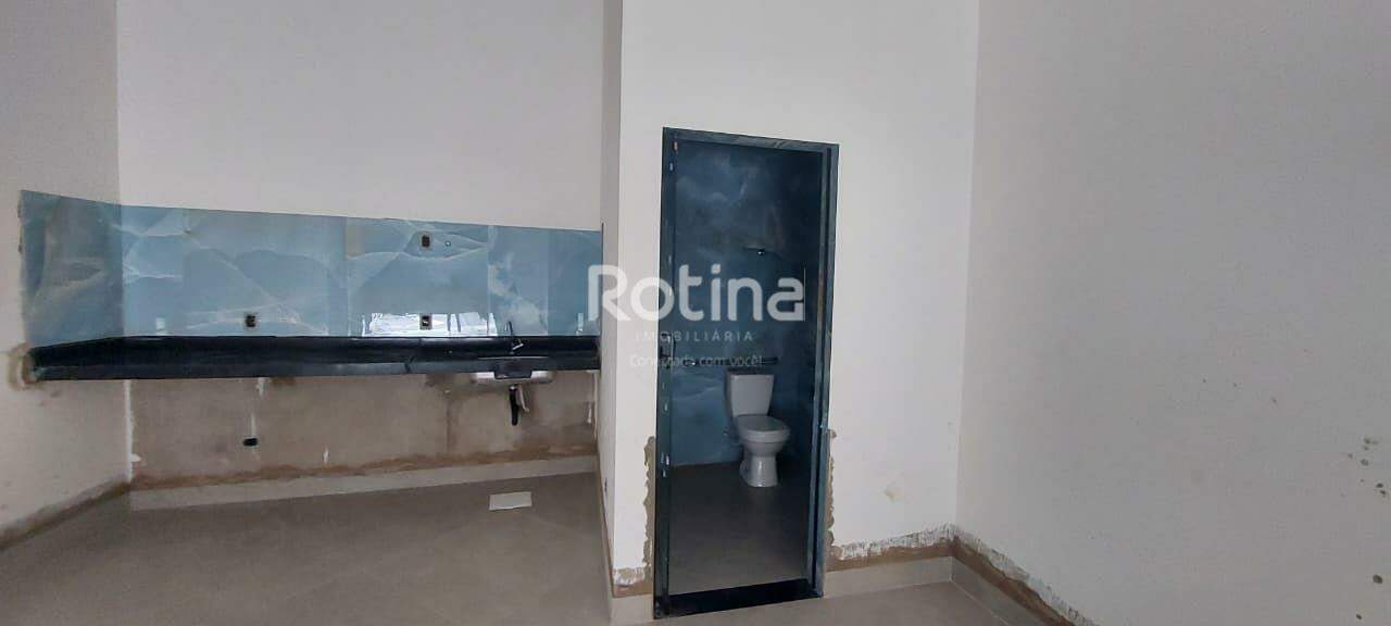 Comercial para alugar, em Uberlândia no bairro Granada no valor de R$ 3.900,00 - Rotina Imobiliária: 