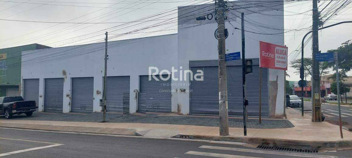 Comercial para alugar, em Uberlândia no bairro Granada no valor de R$ 3.900,00 - Rotina Imobiliária: 