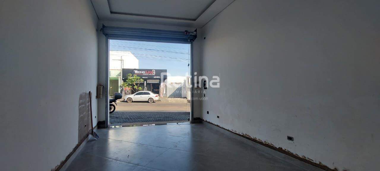Comercial para alugar, em Uberlândia no bairro Granada no valor de R$ 2.600,00 - Rotina Imobiliária: 